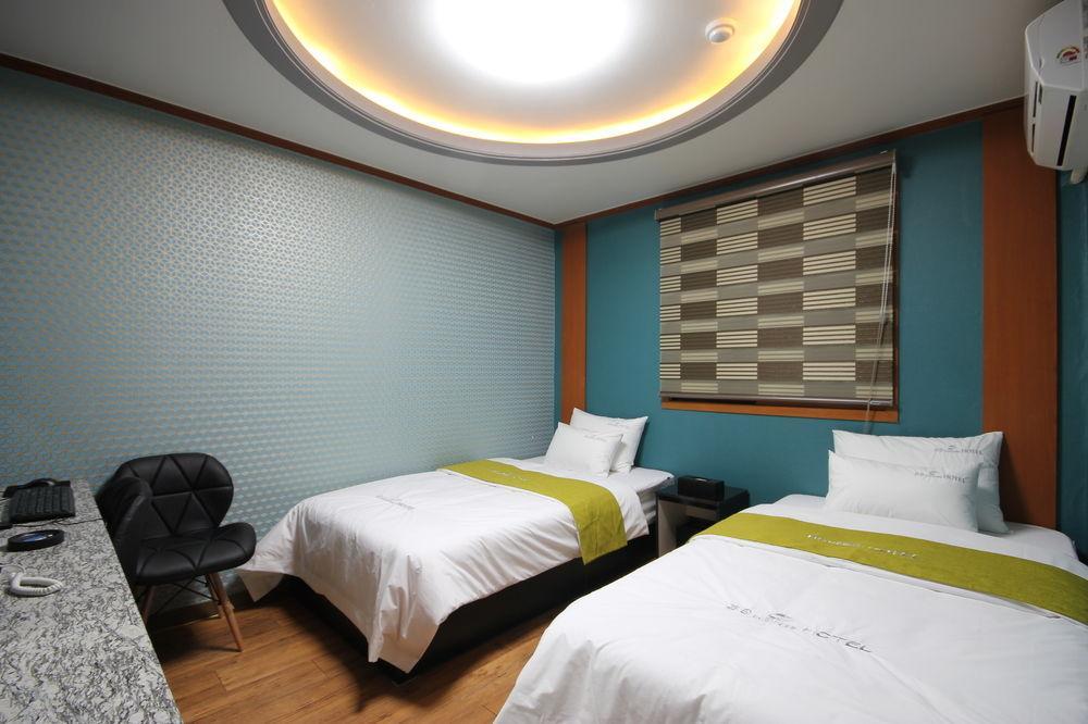 Business Hotel Busan Station Экстерьер фото