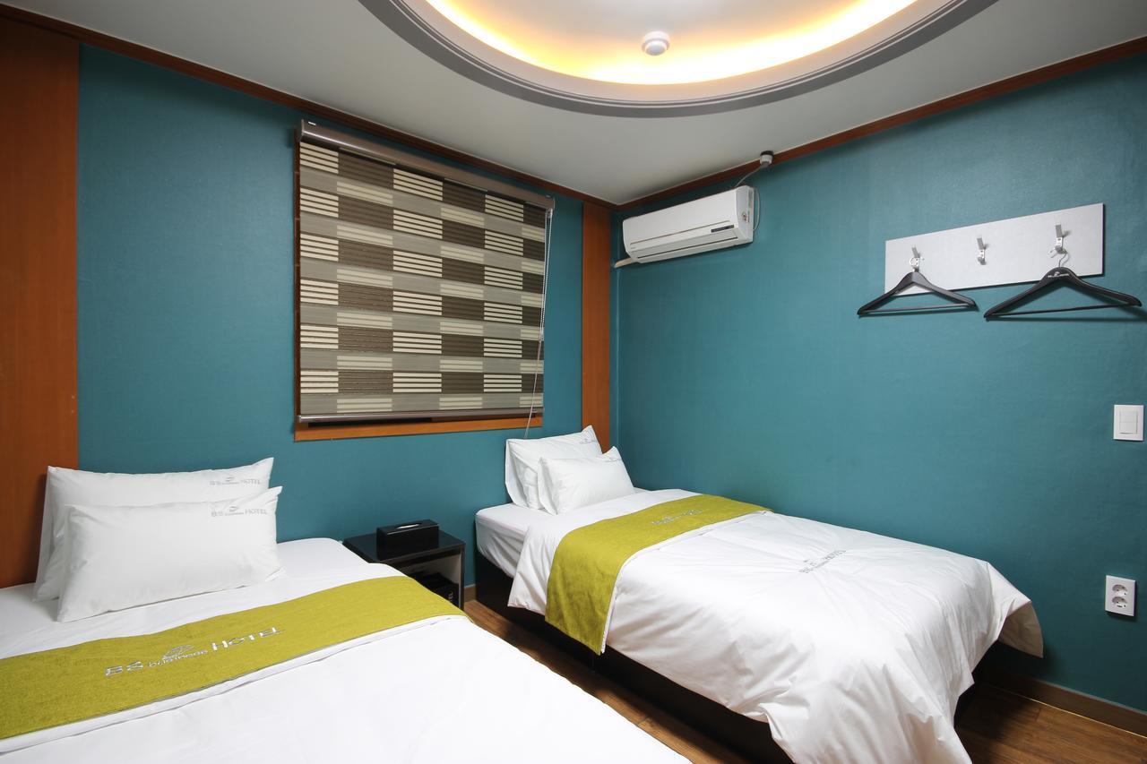 Business Hotel Busan Station Экстерьер фото