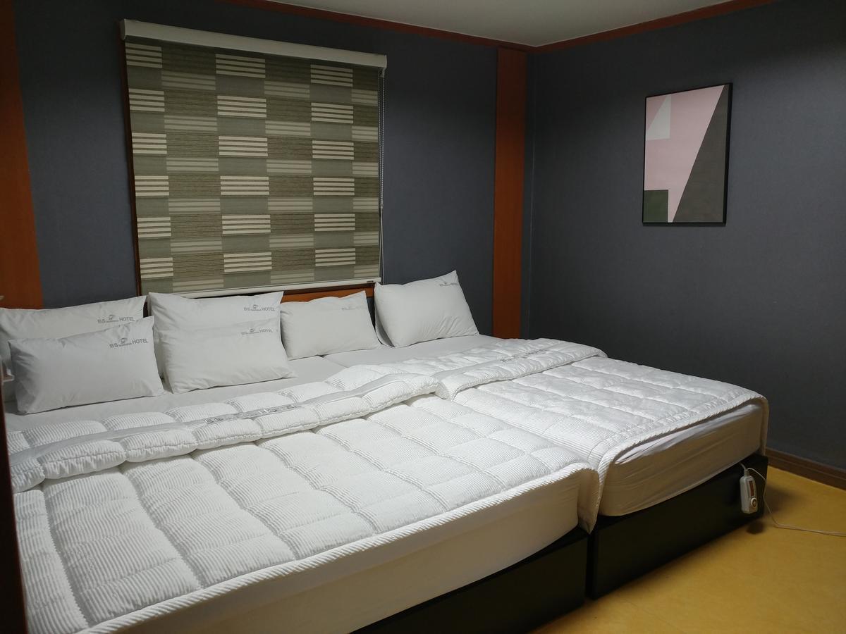 Business Hotel Busan Station Экстерьер фото
