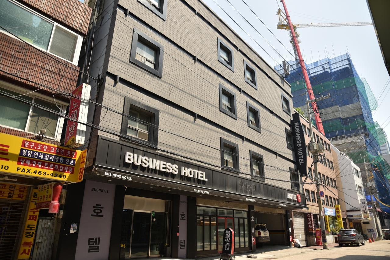 Business Hotel Busan Station Экстерьер фото